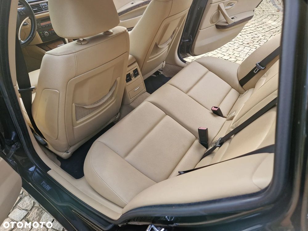 BMW Seria 3 335d DPF Edition Sport - 12