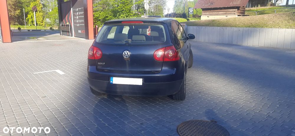 Volkswagen Golf 1.6 FSI Comfortline - 13