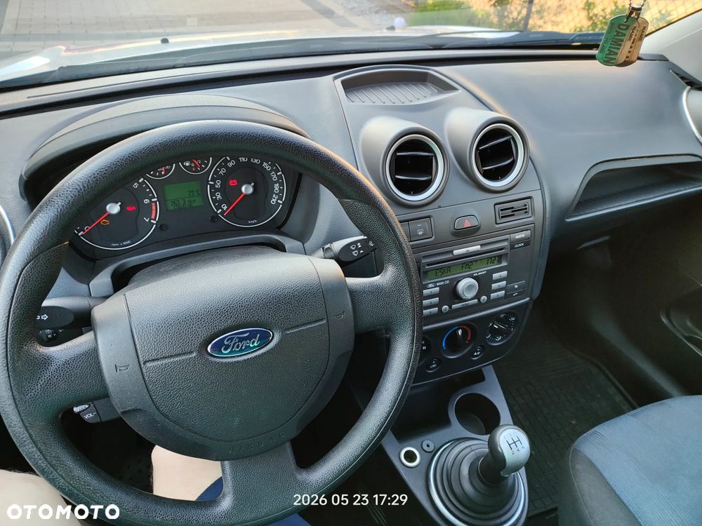Ford Fiesta 1.3 - 9