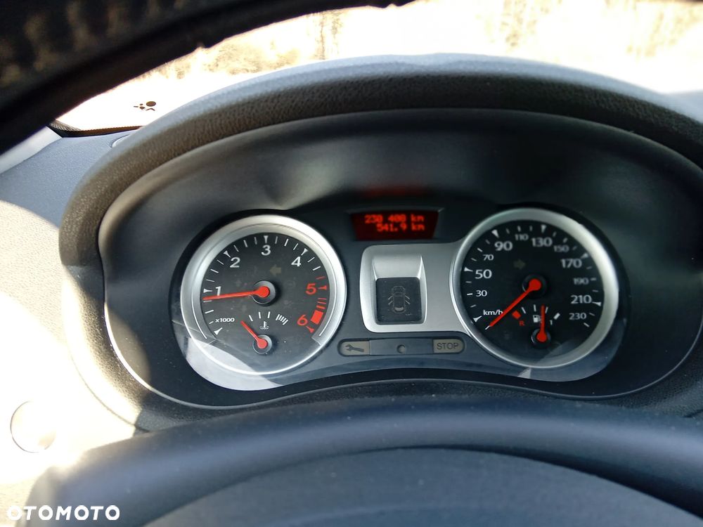 Renault Clio 1.5 dCi Alize - 7