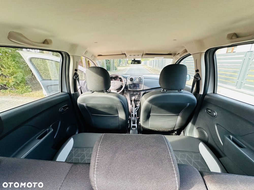 Dacia Sandero dCi 90 S&S Celebration - 17