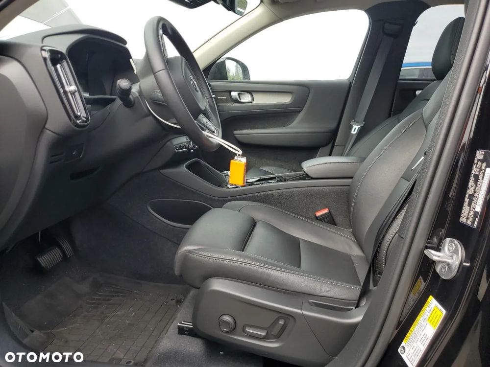 Volvo XC 40 - 7