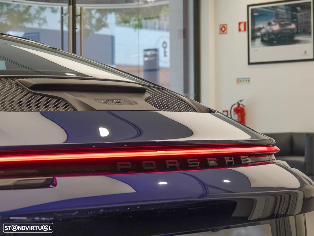Porsche 911 (992) GT3 Touring Package PDK - 3