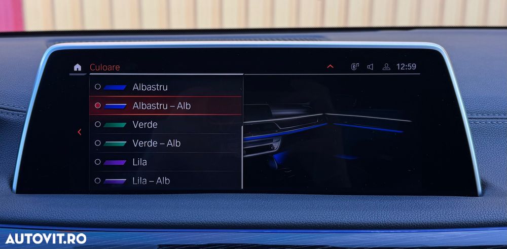 BMW Seria 7 740d xDrive MHEV - 31