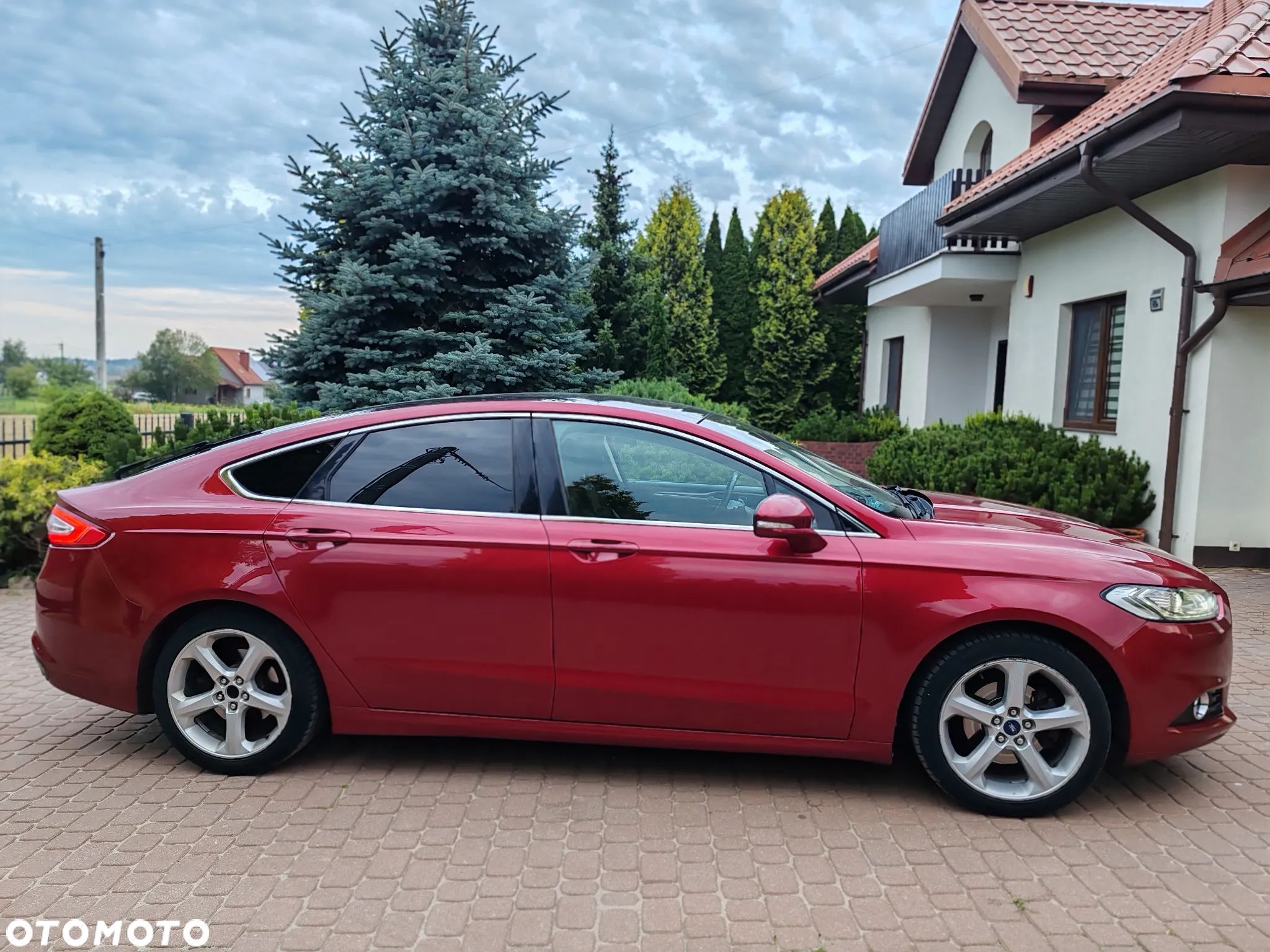 Ford Mondeo 2.0 EcoBoost Titanium - 1