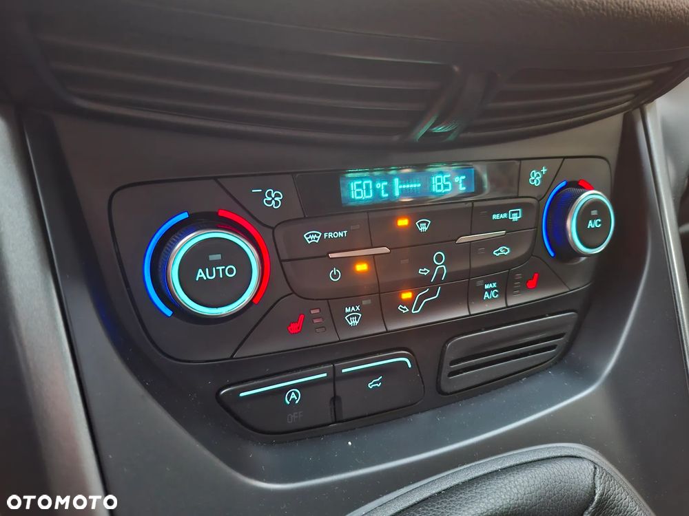 Ford Kuga - 23