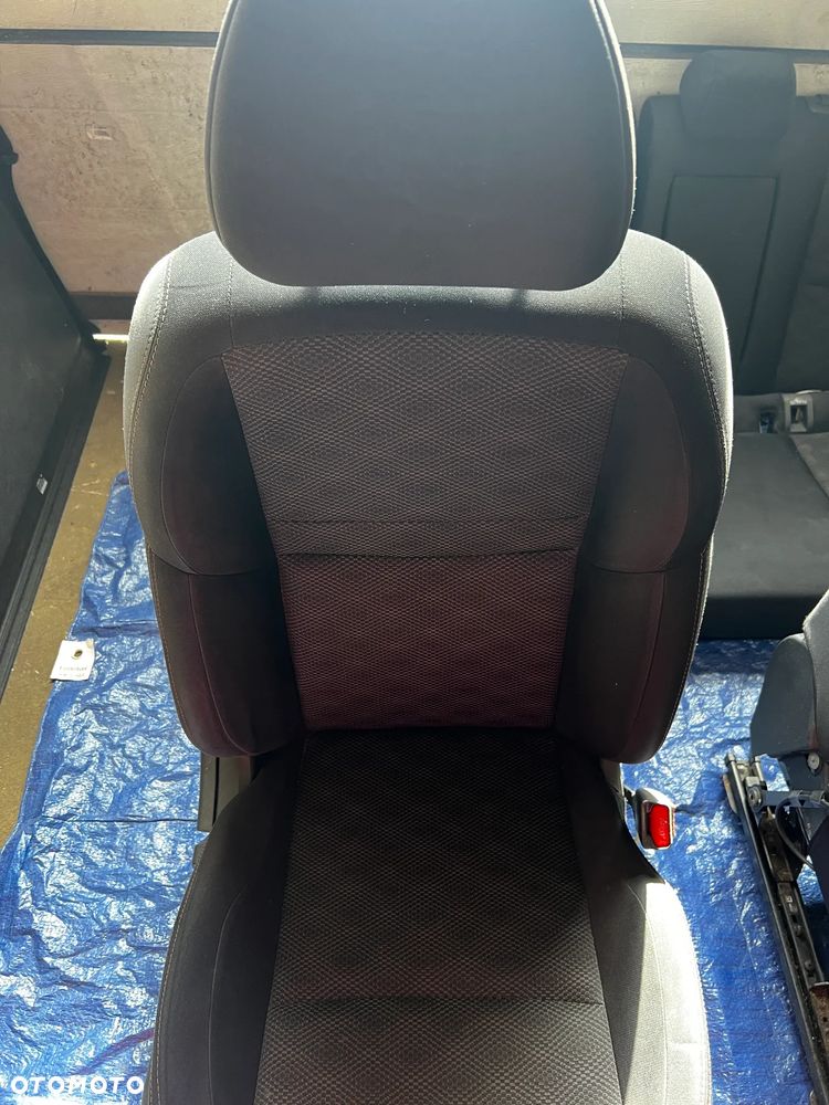 KOMPLET FOTELI NISSAN QASHQAI J11 ŁADNE - 2