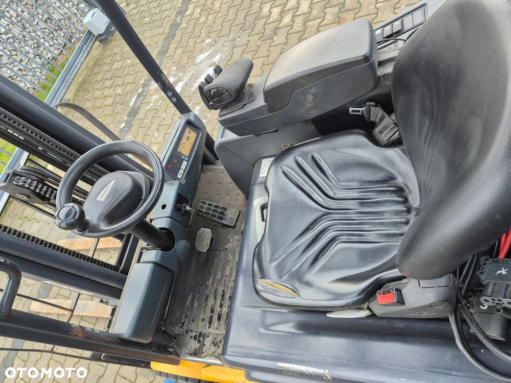 Jungheinrich EFG 320 - 5