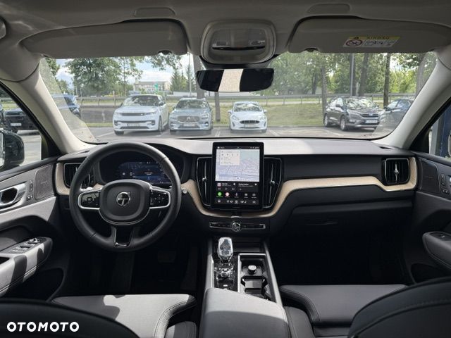 Volvo XC 60 B5 B AWD Plus Dark - 27