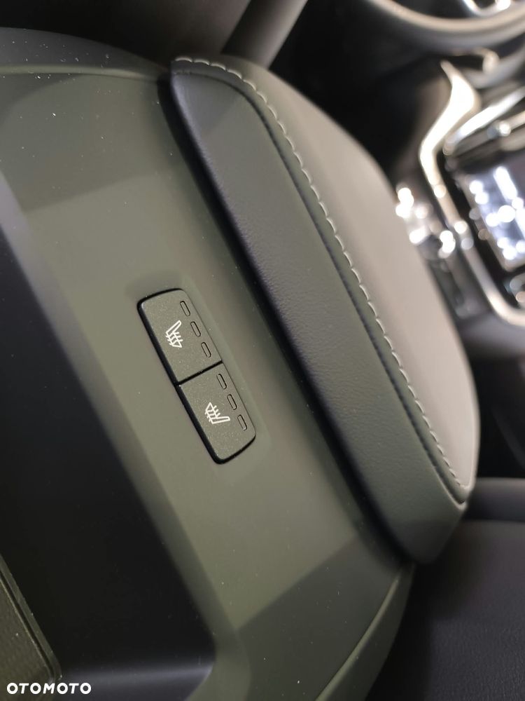 Volvo XC 60 T6 Plug-In Hybrid AWD Plus Black Edition - 30