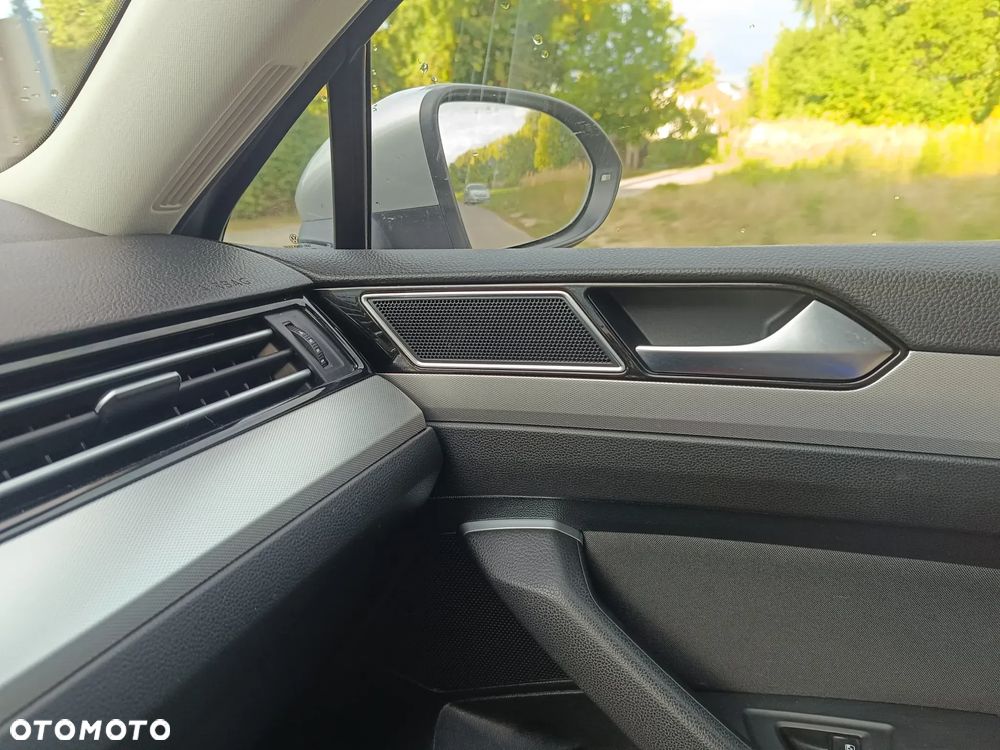 Volkswagen Passat 2.0 TDI BMT Highline DSG - 12
