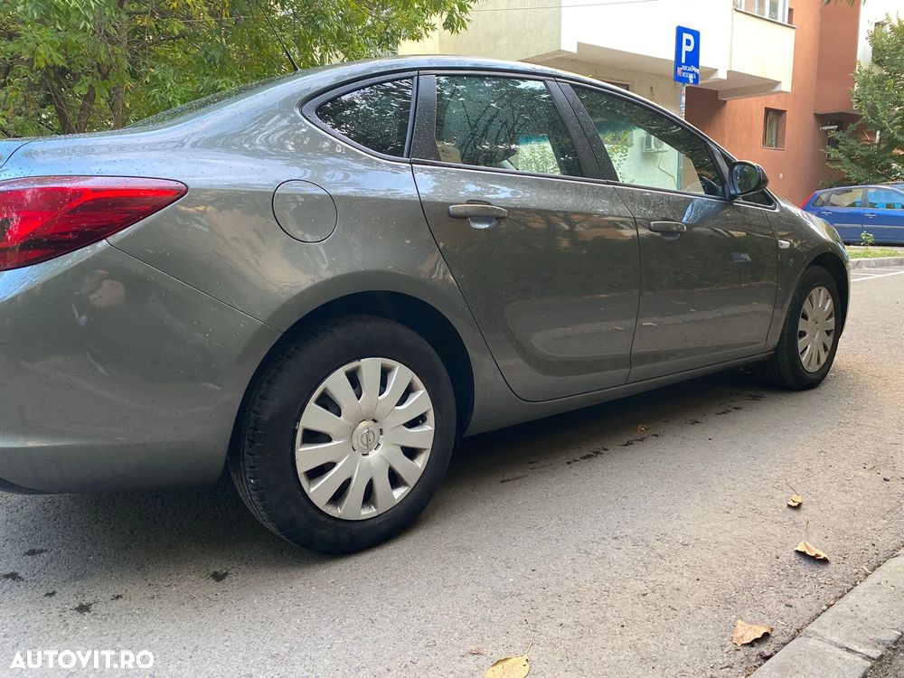 Opel Astra 1.4 ECOTEC Turbo Essentia - 6