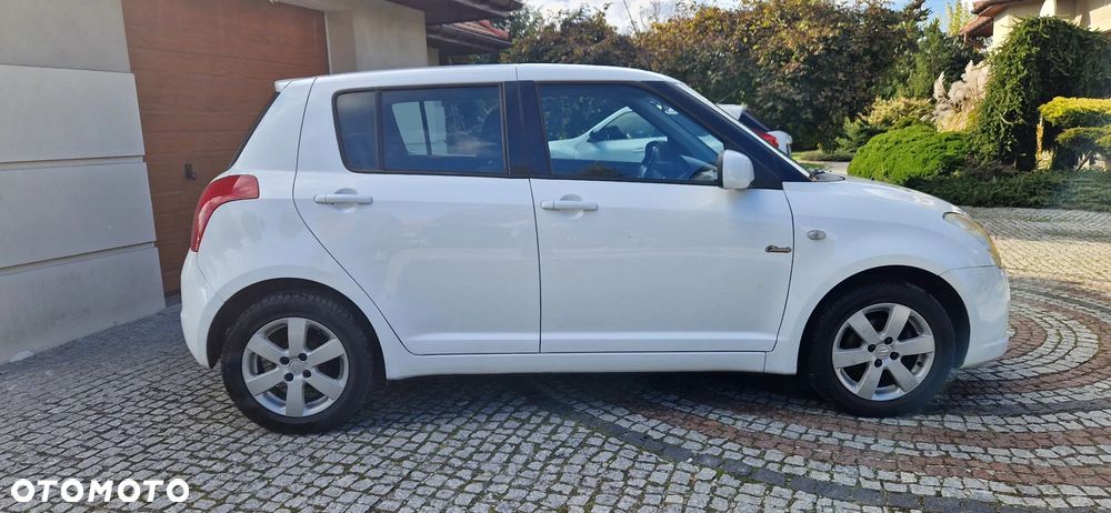 Suzuki Swift - 7