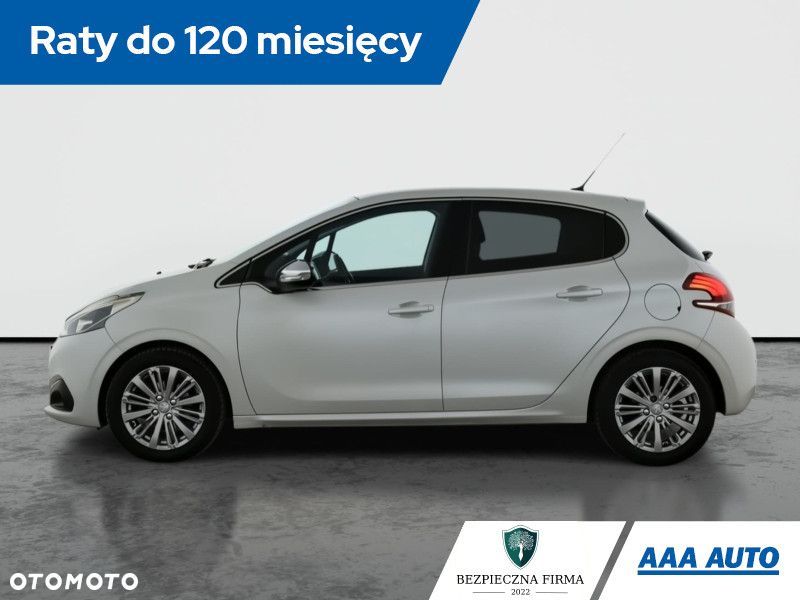 Peugeot 208 - 4