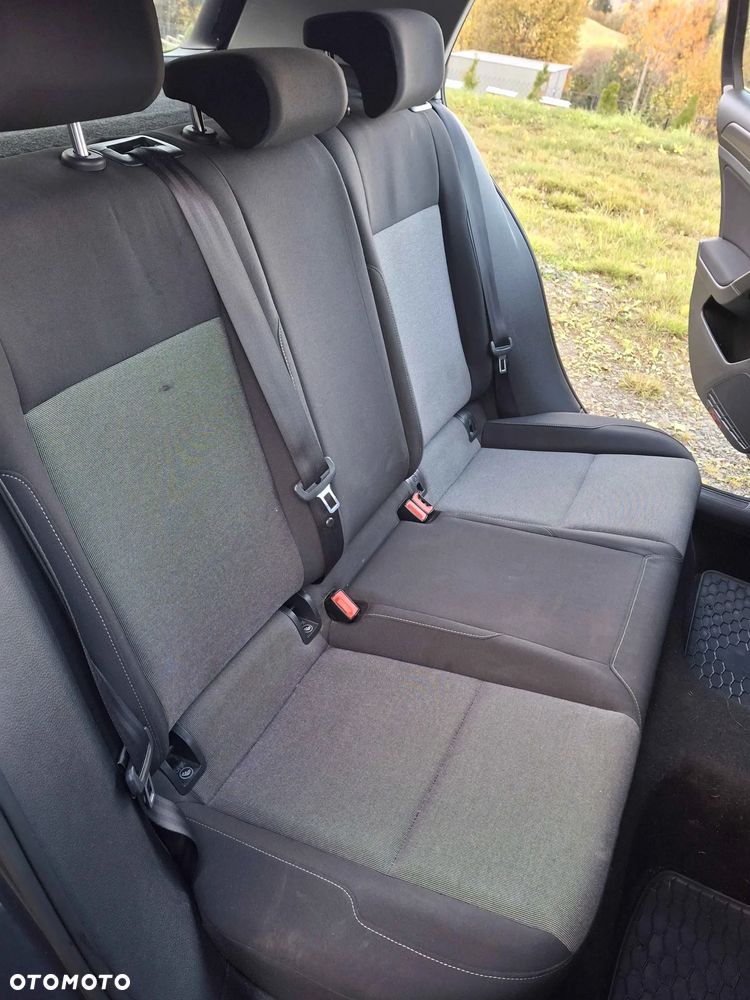 Volkswagen Golf - 12