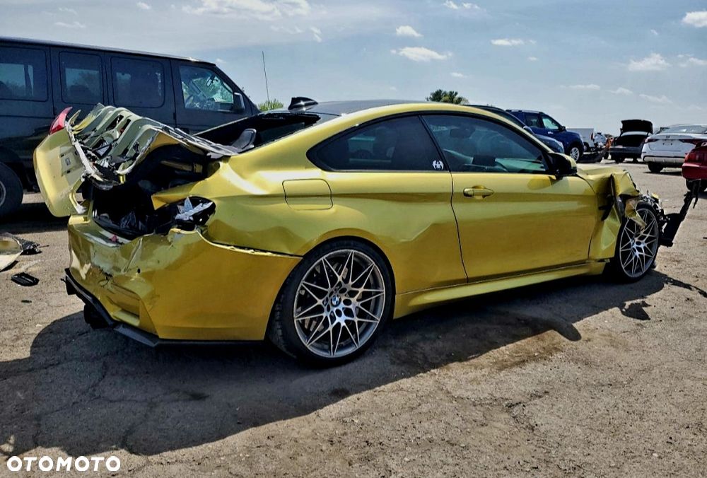 BMW M4 DKG Competition - 4