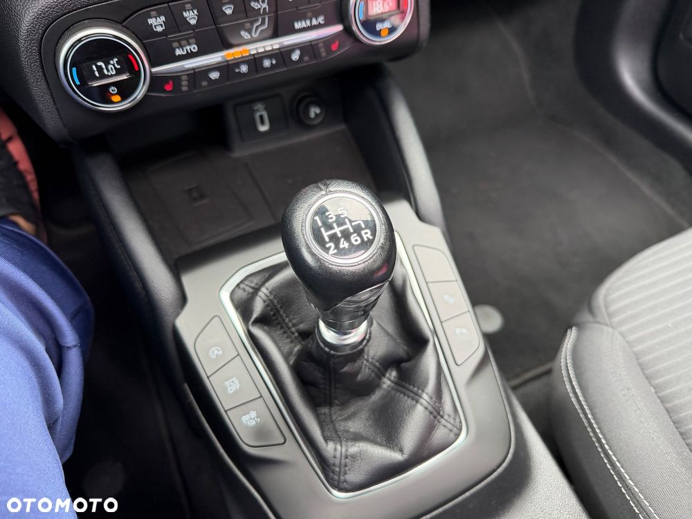 Ford Focus 1.0 EcoBoost STart-Stopp-System TITANIUM X - 19