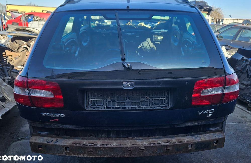 Klapa bagażnika tylna tył Volvo V40 I Lift 2003r kombi 243-23 - 1