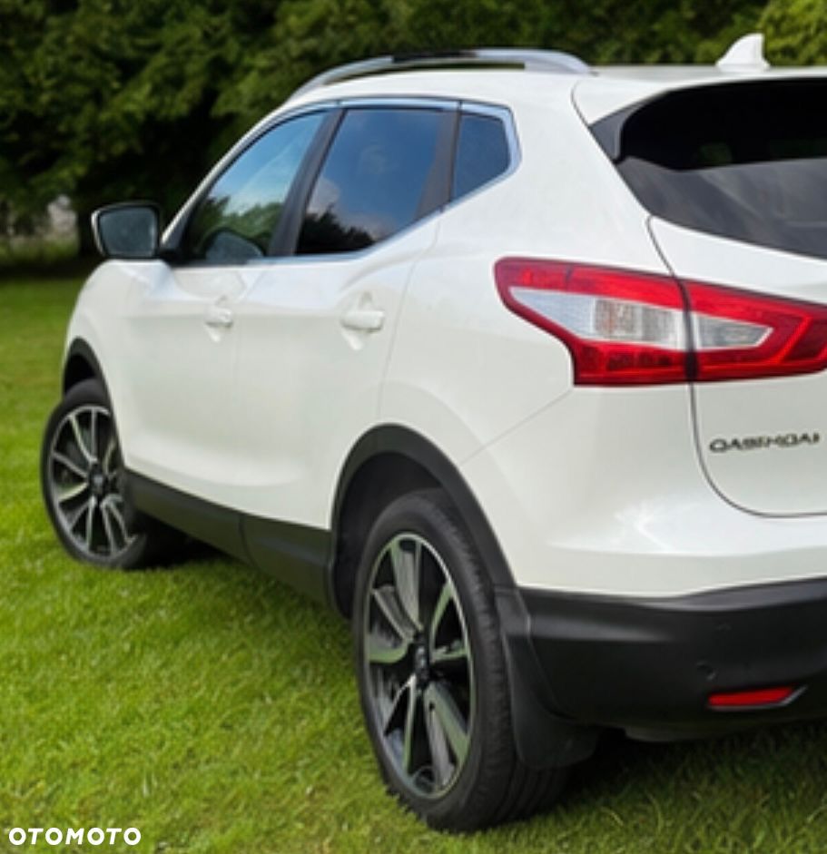Nissan Qashqai 1.6 dCi Xtronic TEKNA+ - 3