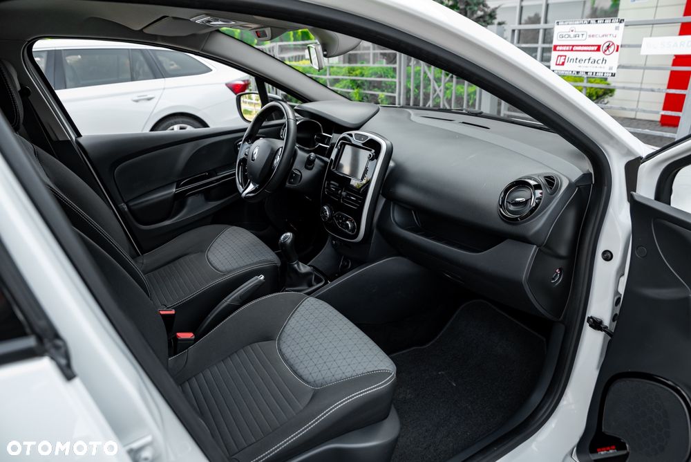 Renault Clio TCe 90 Limited - 22
