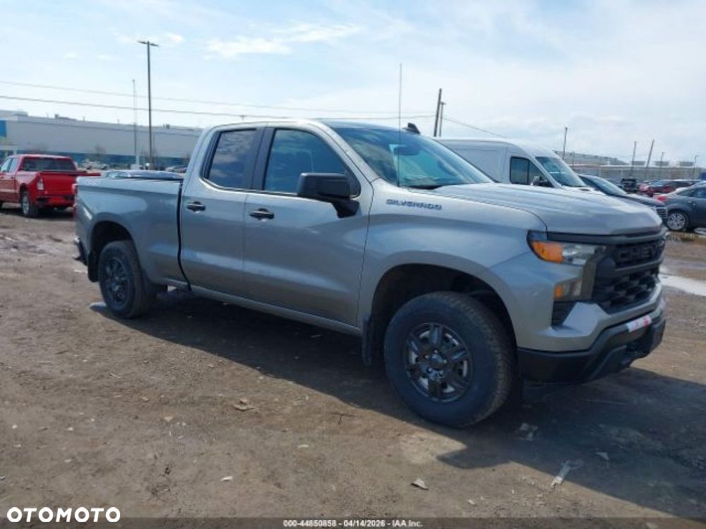 Chevrolet Silverado - 2