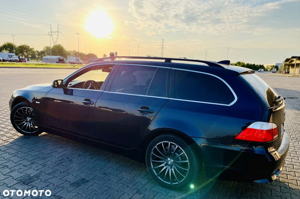 BMW Seria 5 545i - 13
