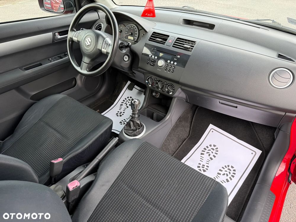 Suzuki Swift 1.3 DDiS 16v GLX - 15