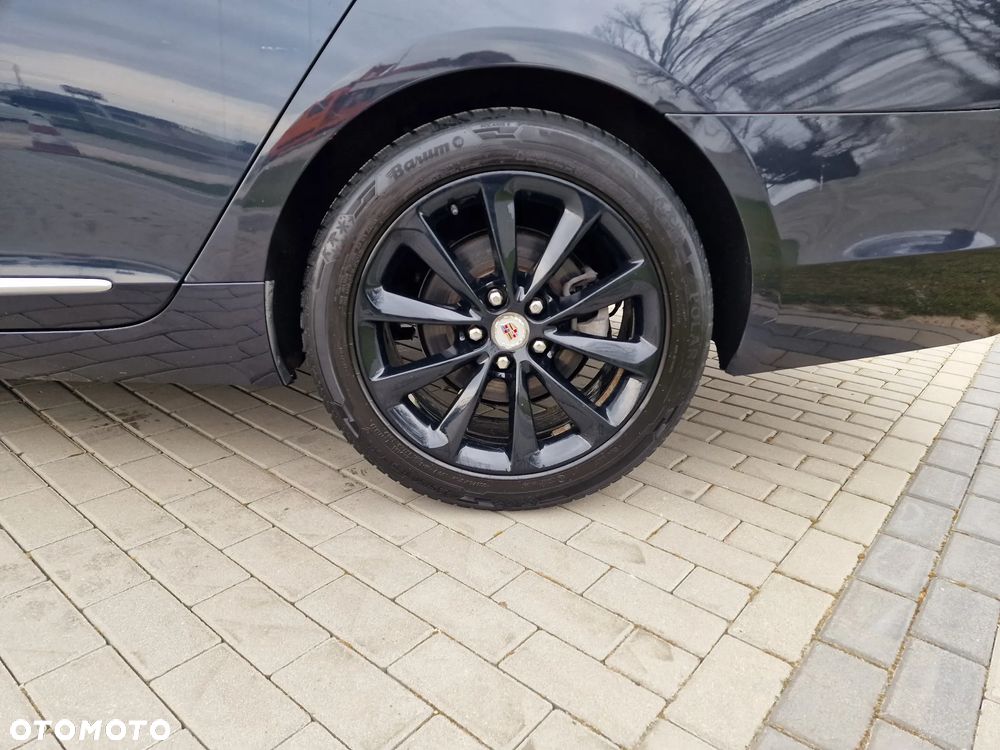 Cadillac XTS - 11