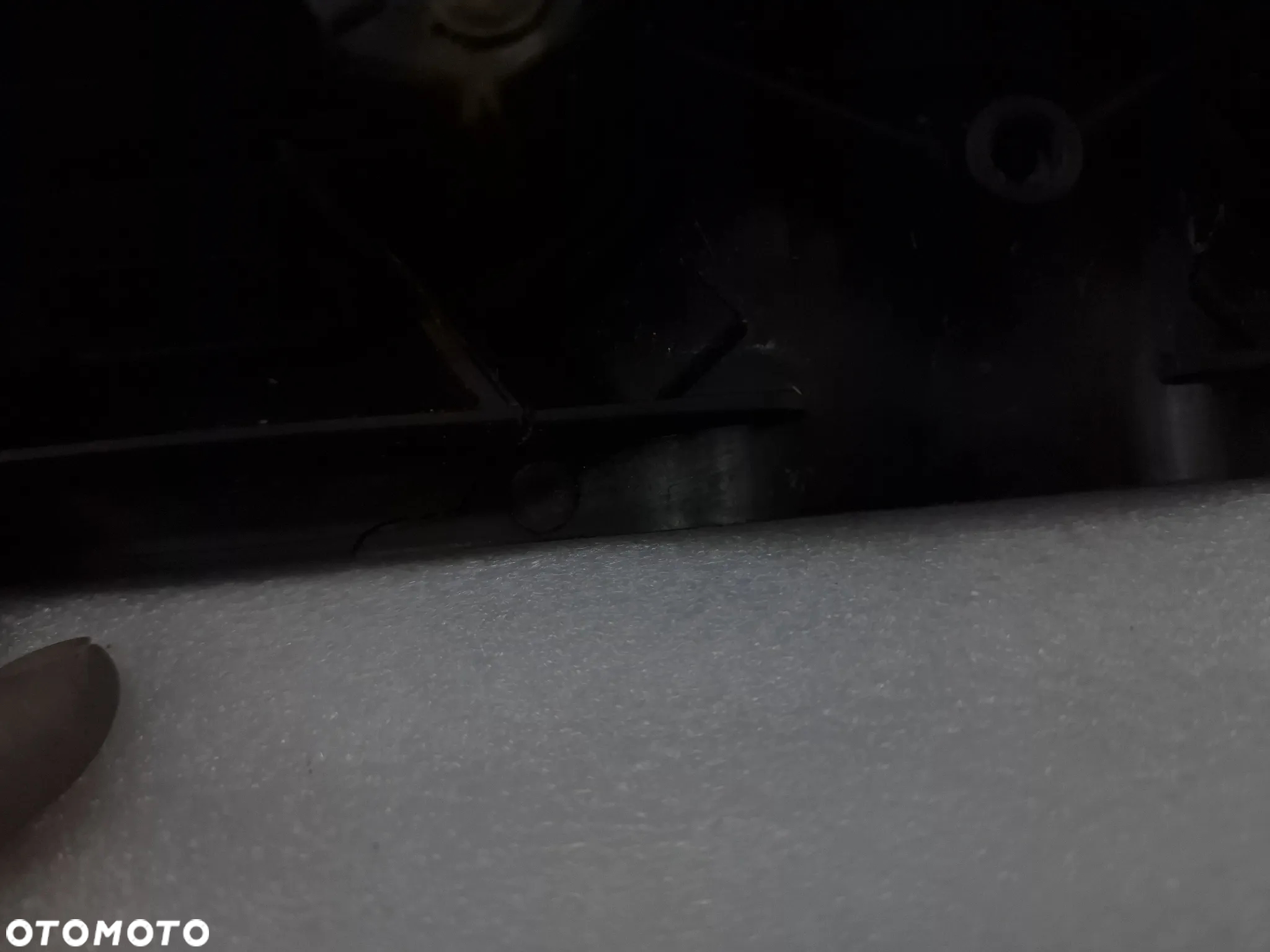 BMW G20 / G21 / G28 ATRAPA / GRILL ZDERZAKA PRZEDNIEGO PRZÓD + ŻALUZJA CZARNA W POŁYSKU , NR 187156-10 18715610 / 5A22C60 , NR AUKCJI GL703 - 27