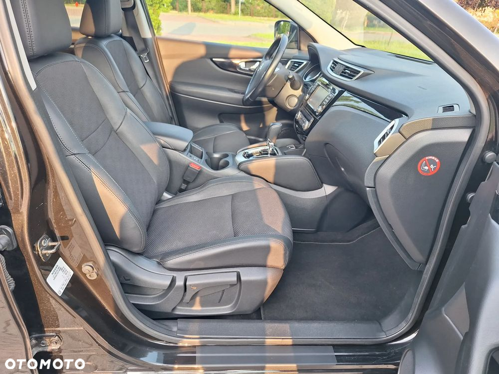 Nissan Qashqai 1.6 DCi Tekna Xtronic EU6 - 16