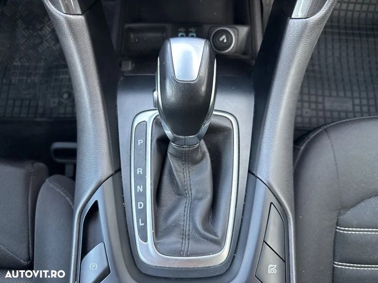 Ford Mondeo 2.0 HEV Trend - 21
