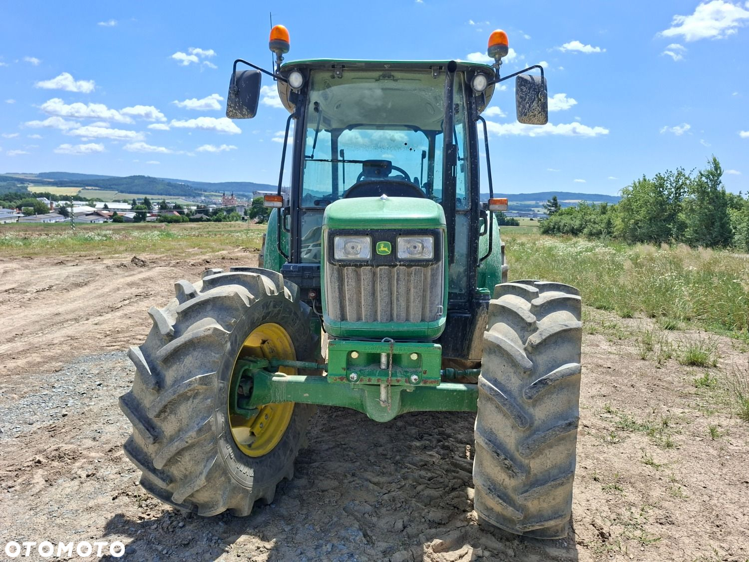 John Deere 5075E 4X4 - 2