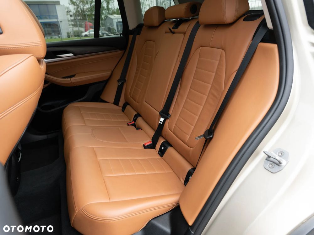 BMW X3 xDrive30e xLine - 19