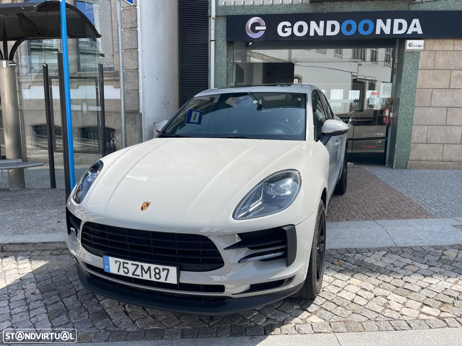 Porsche Macan Standard - 3