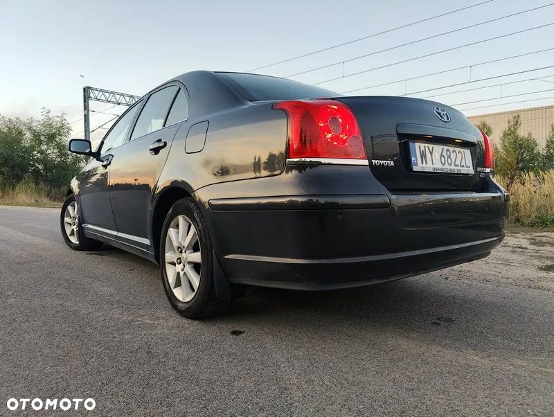 Toyota Avensis 2.0 VVT-i Sol - 3