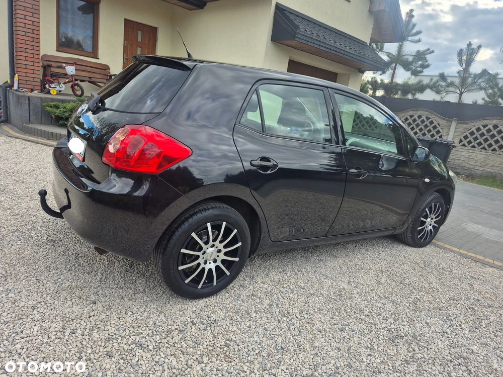 Toyota Auris 1.4 VVT-i Sol - 11