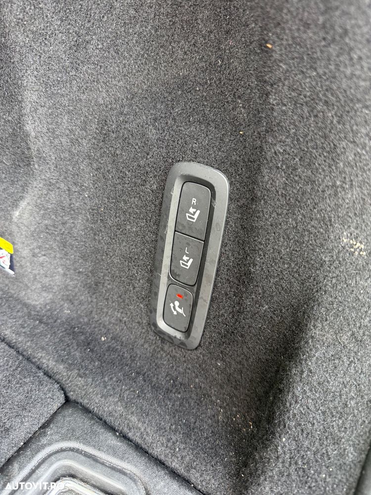 Volvo XC 60 D4 R-Design - 5