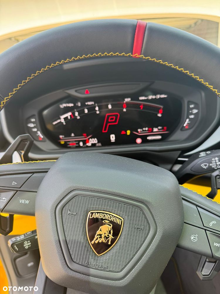 Lamborghini Urus - 15