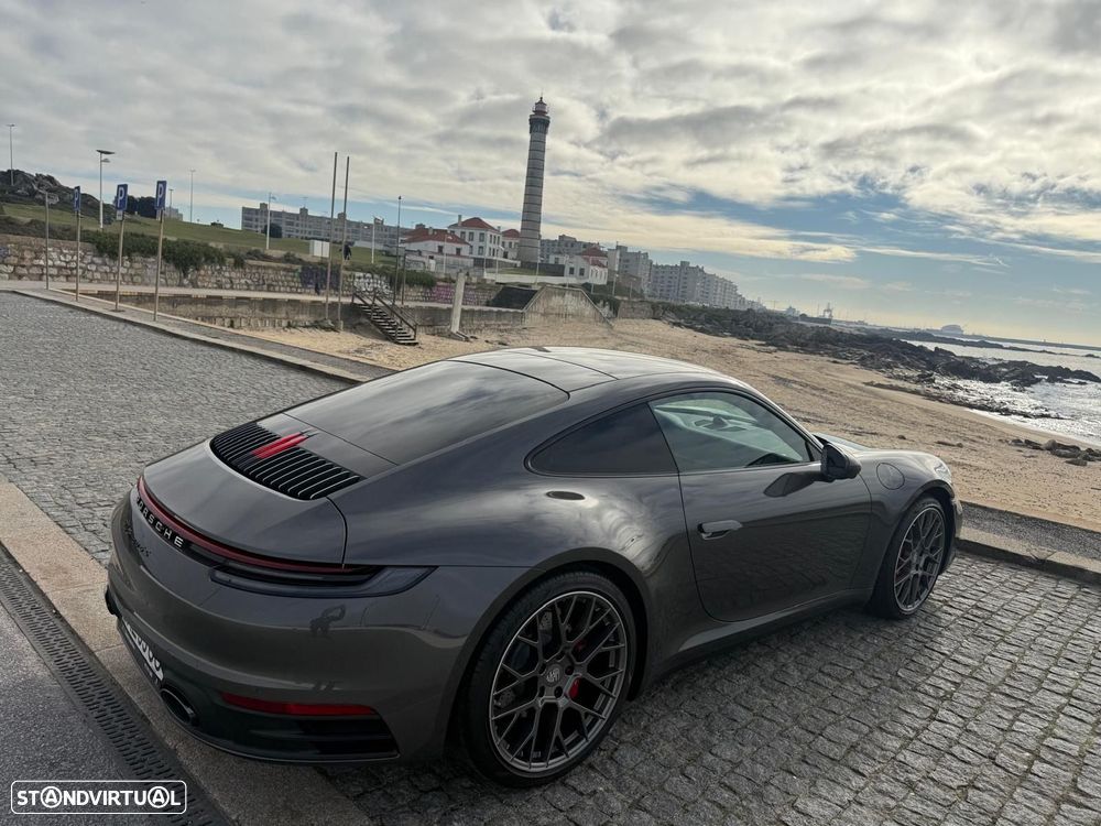 Porsche 911 Série F - 2