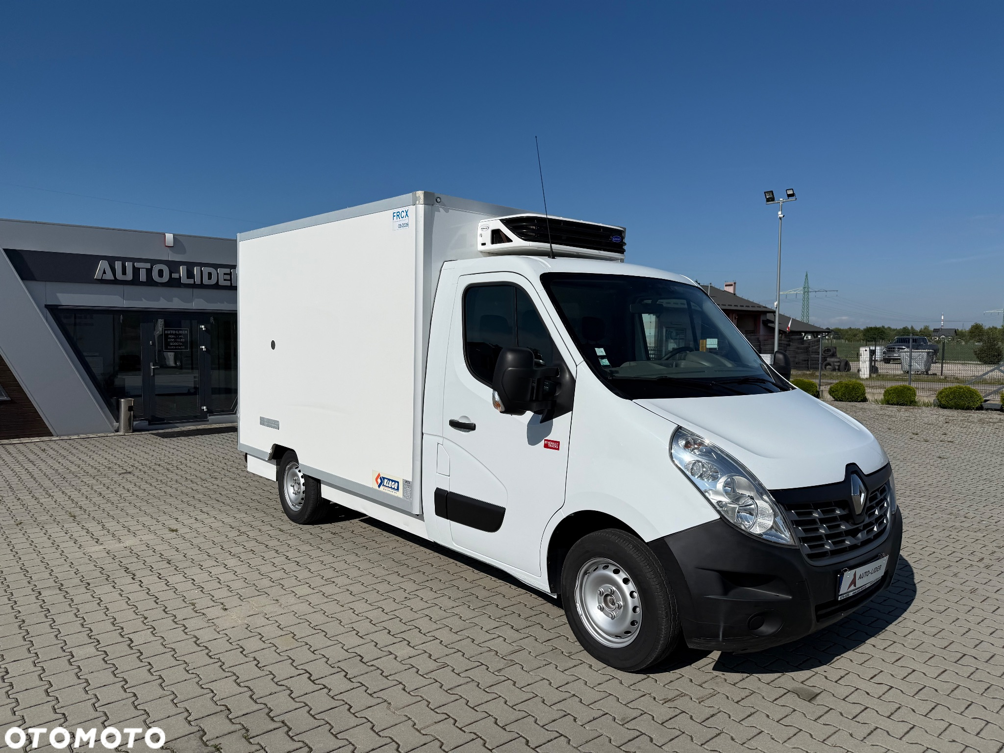 Renault MASTER 125 / CHŁODNIA / MROŹNIA / WTYKA 220V / HAKOWA / Z FRANCJI / STAN BDB / / / - 3