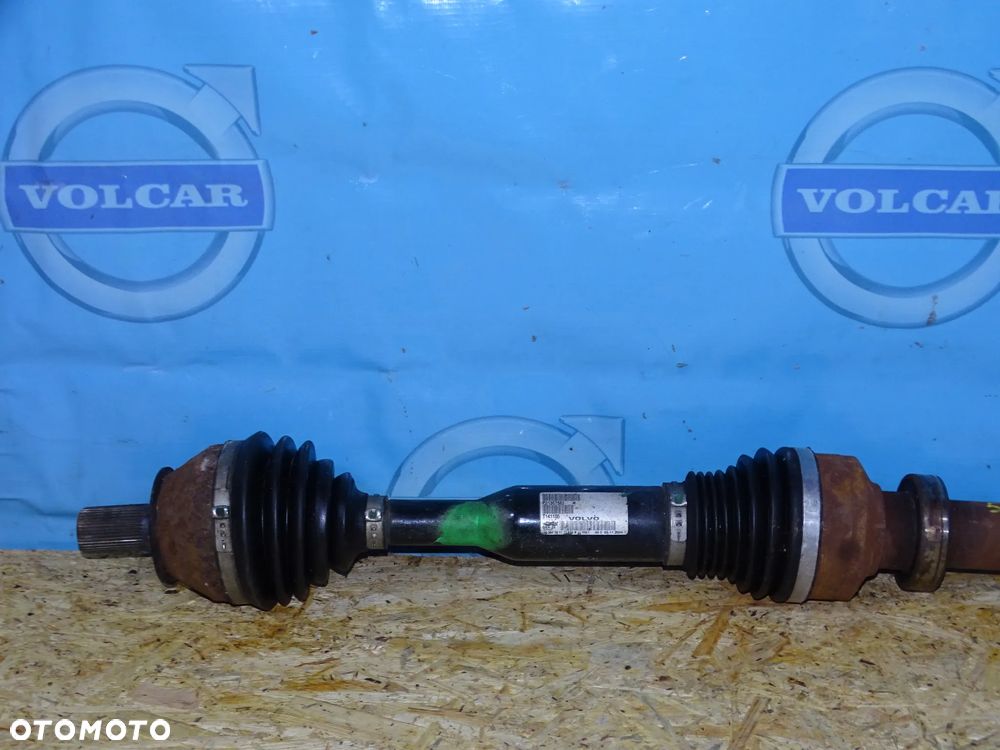 PÓŁOŚ PRAWA VOLVO XC60 2.4D 31367563 ORYGINAŁ 2014-17 - 2