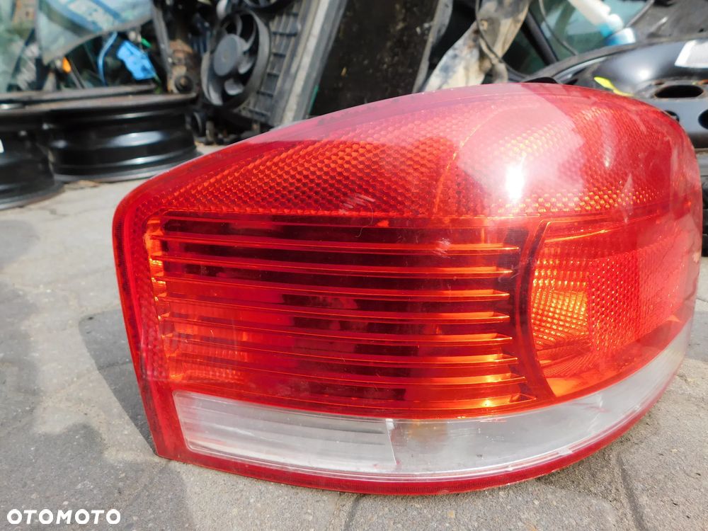 lampa lewa prawa tył AUDI A3 8P 02-05 3D - 8