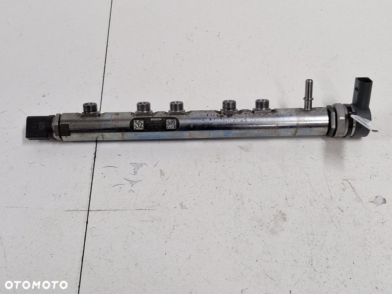 TOYOTA AVENSIS T27 LIFT T29 1.6 D LISTWA WTRYSKOWA REGULATOR CIŚNIENIA PALIWA - 1