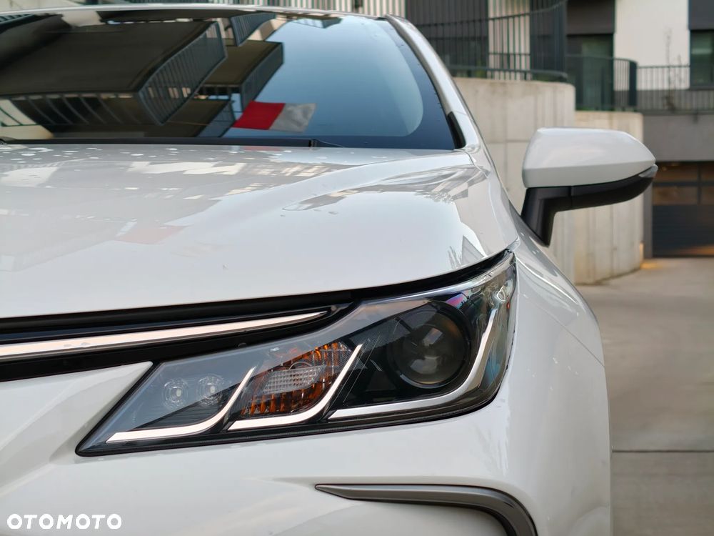 Toyota Corolla 1.8 Hybrid Comfort - 19