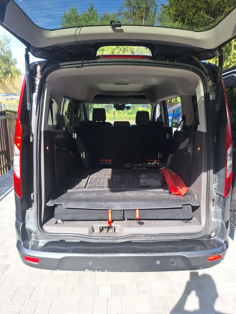 Ford Tourneo Connect - 23