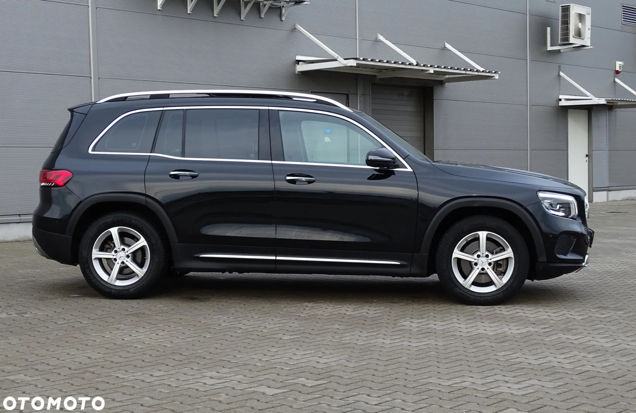 Mercedes-Benz GLB - 6