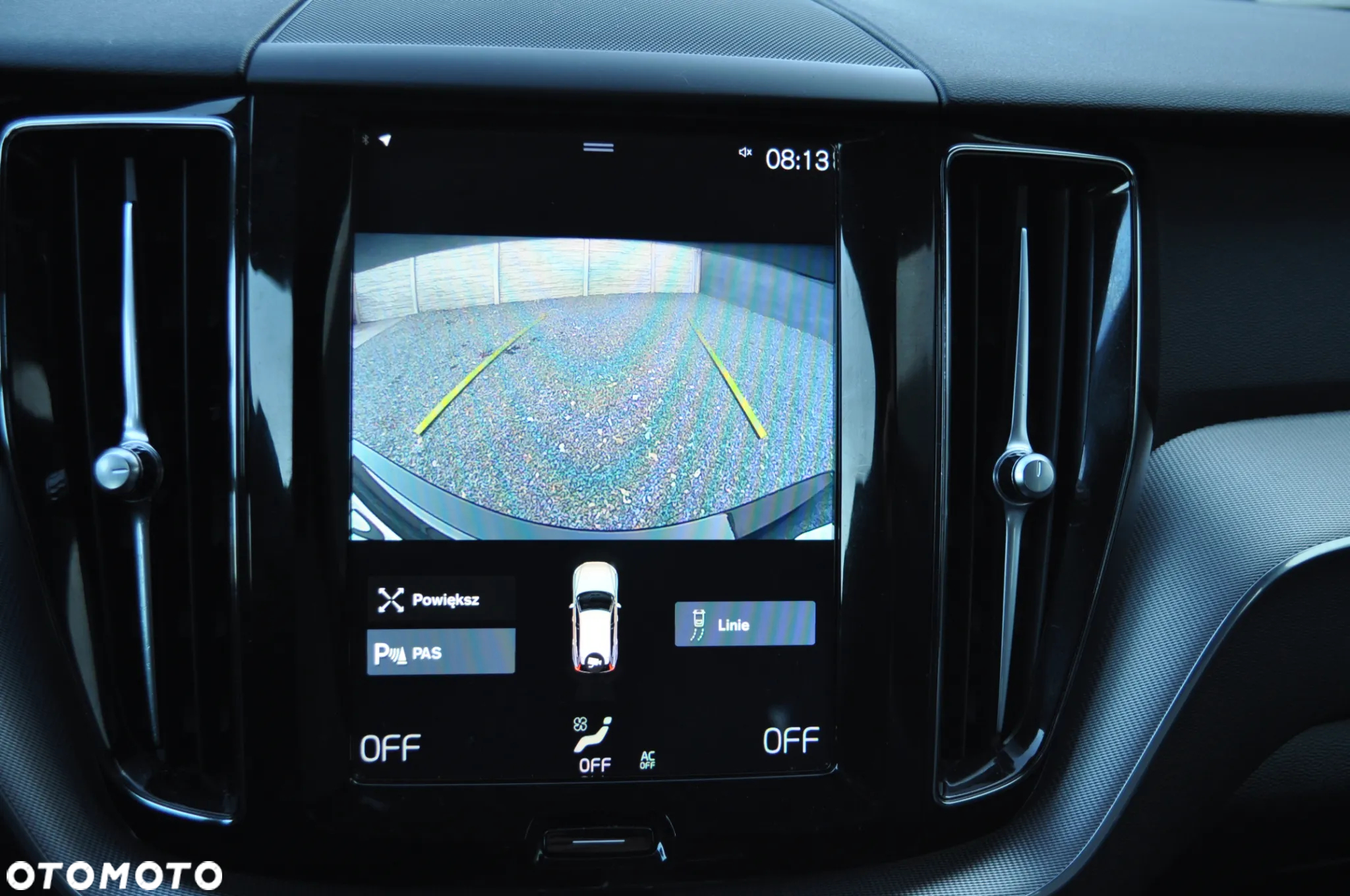 Volvo XC 60 D4 R-Design - 19