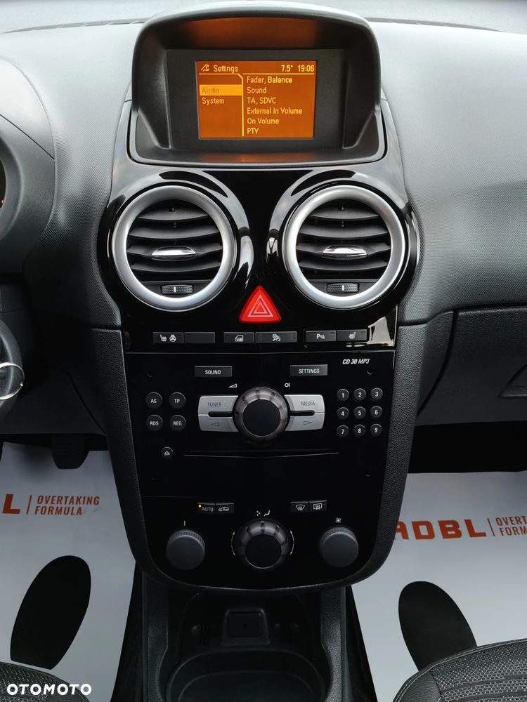 Opel Corsa 1.4 16V Energy - 23