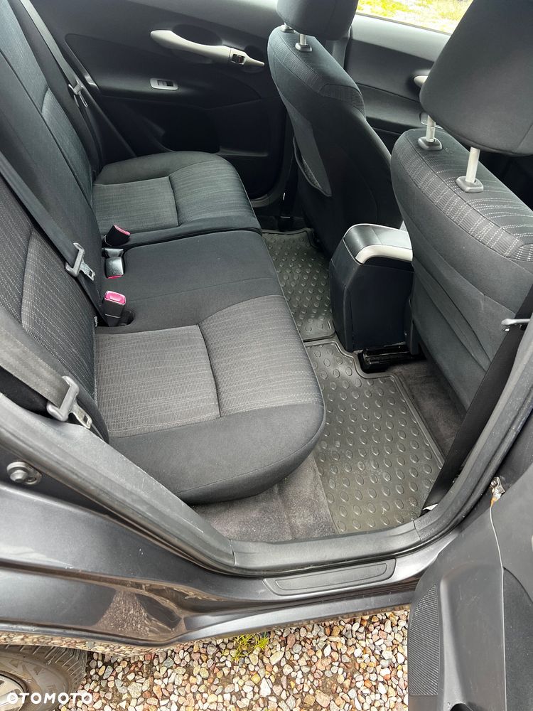 Toyota Auris 1.6 VVT-i Premium - 10