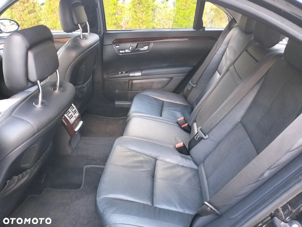Mercedes-Benz Klasa S 500 L 4Matic 7G-TRONIC - 17